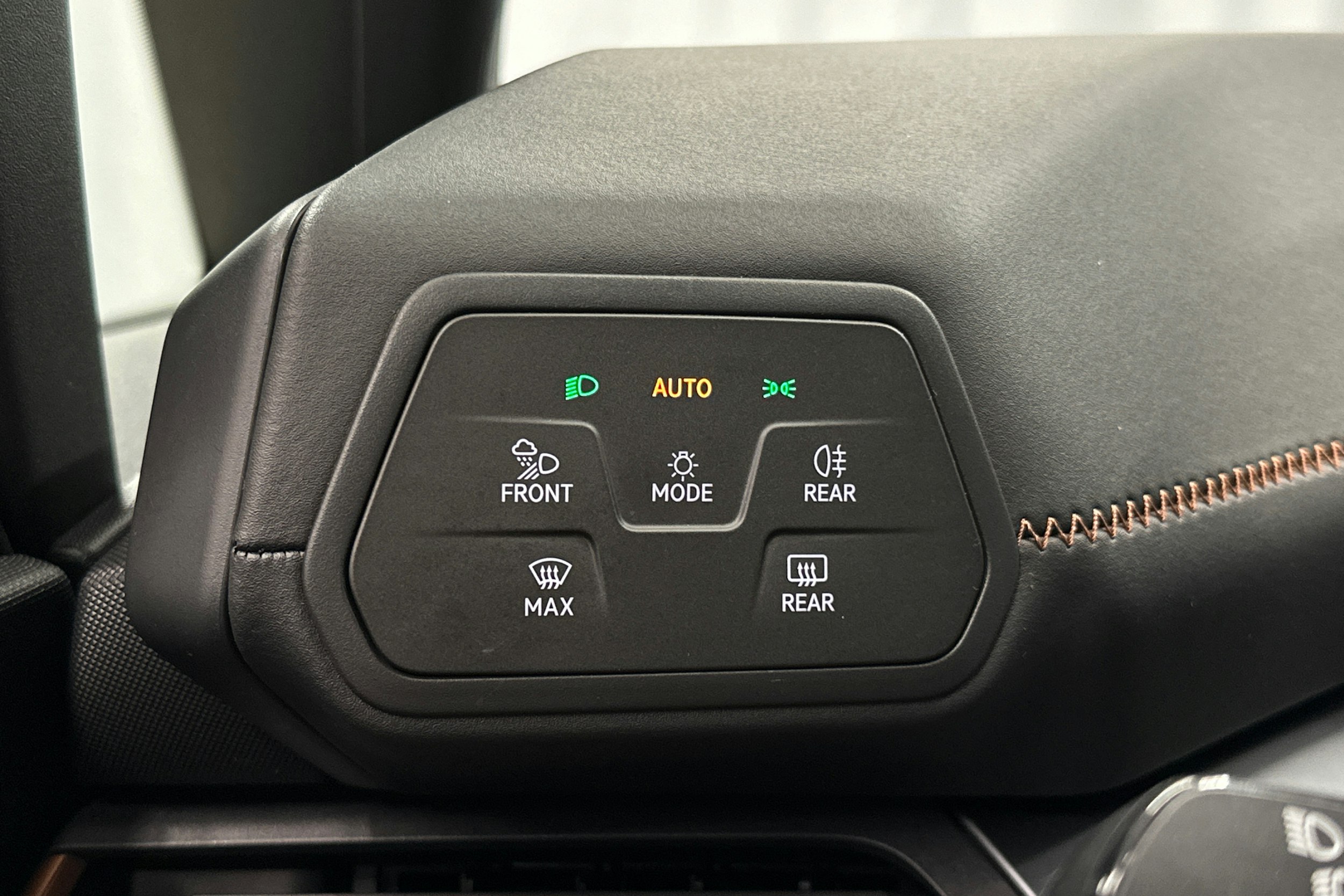 harmaa CUPRA Born 2022 kuva 18.