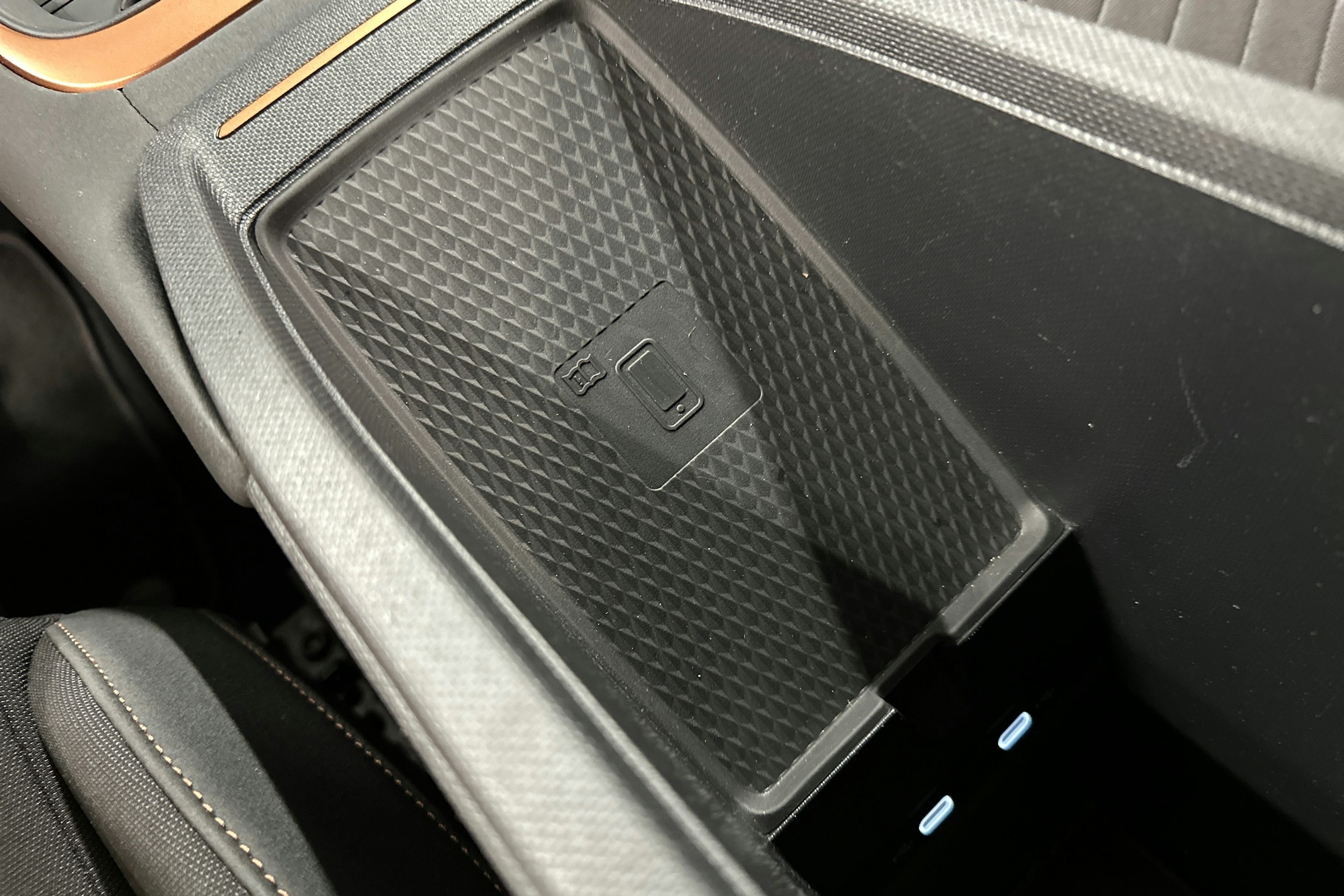harmaa CUPRA Born 2022 kuva 19.