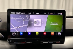 valkoinen CUPRA Born 2022 kuva 22.