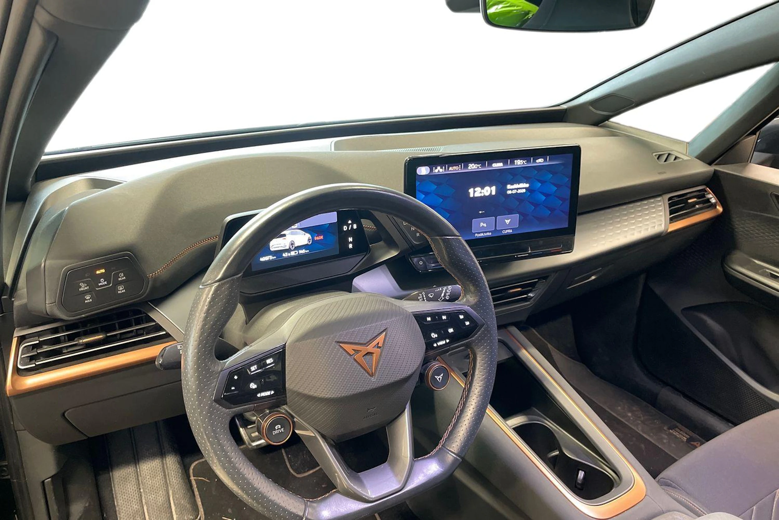 Harmaa CUPRA BORN 2022 kuva 3.