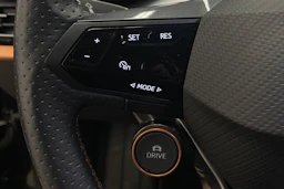 Harmaa CUPRA BORN 2022 kuva 13.