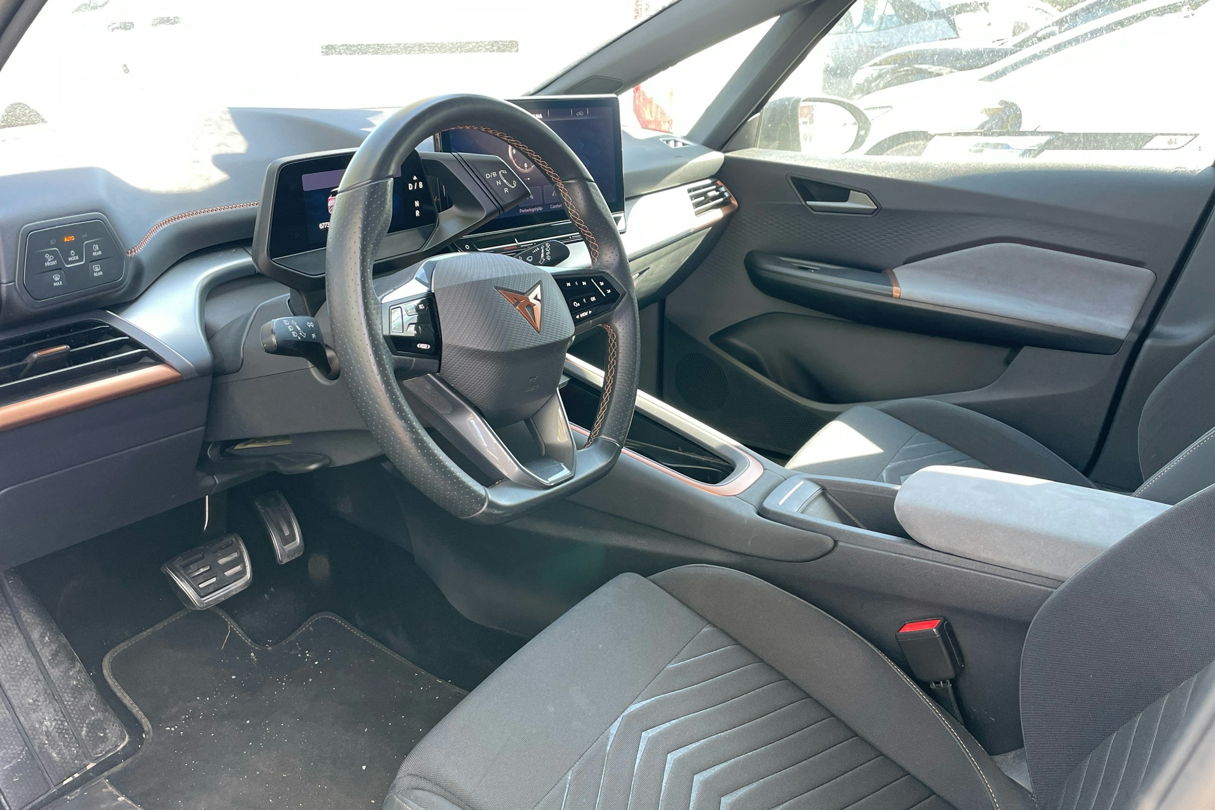harmaa CUPRA Born 2022 kuva 3.