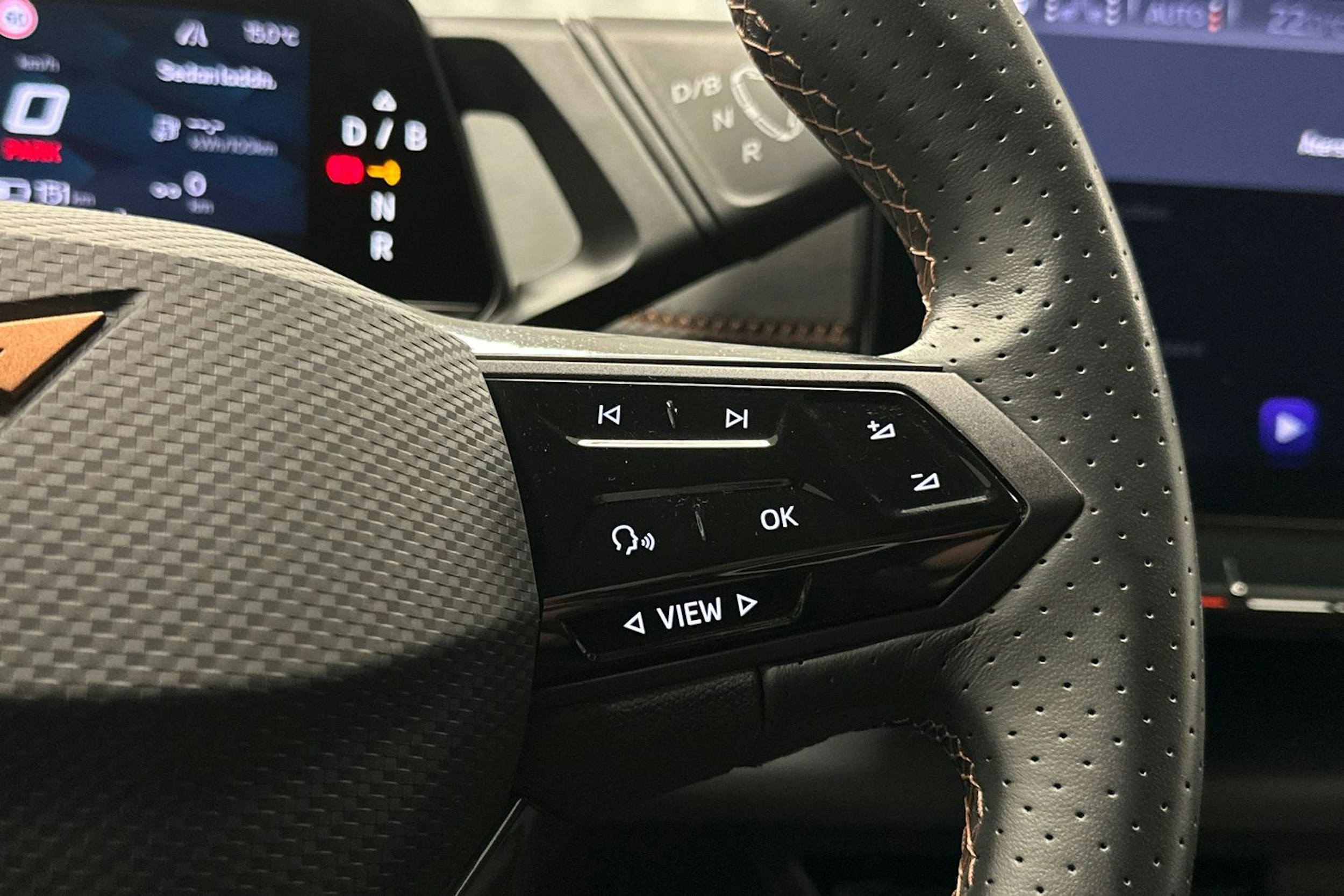 harmaa CUPRA Born 2022 kuva 18.