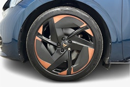 sininen CUPRA Born 2022 kuva 11.