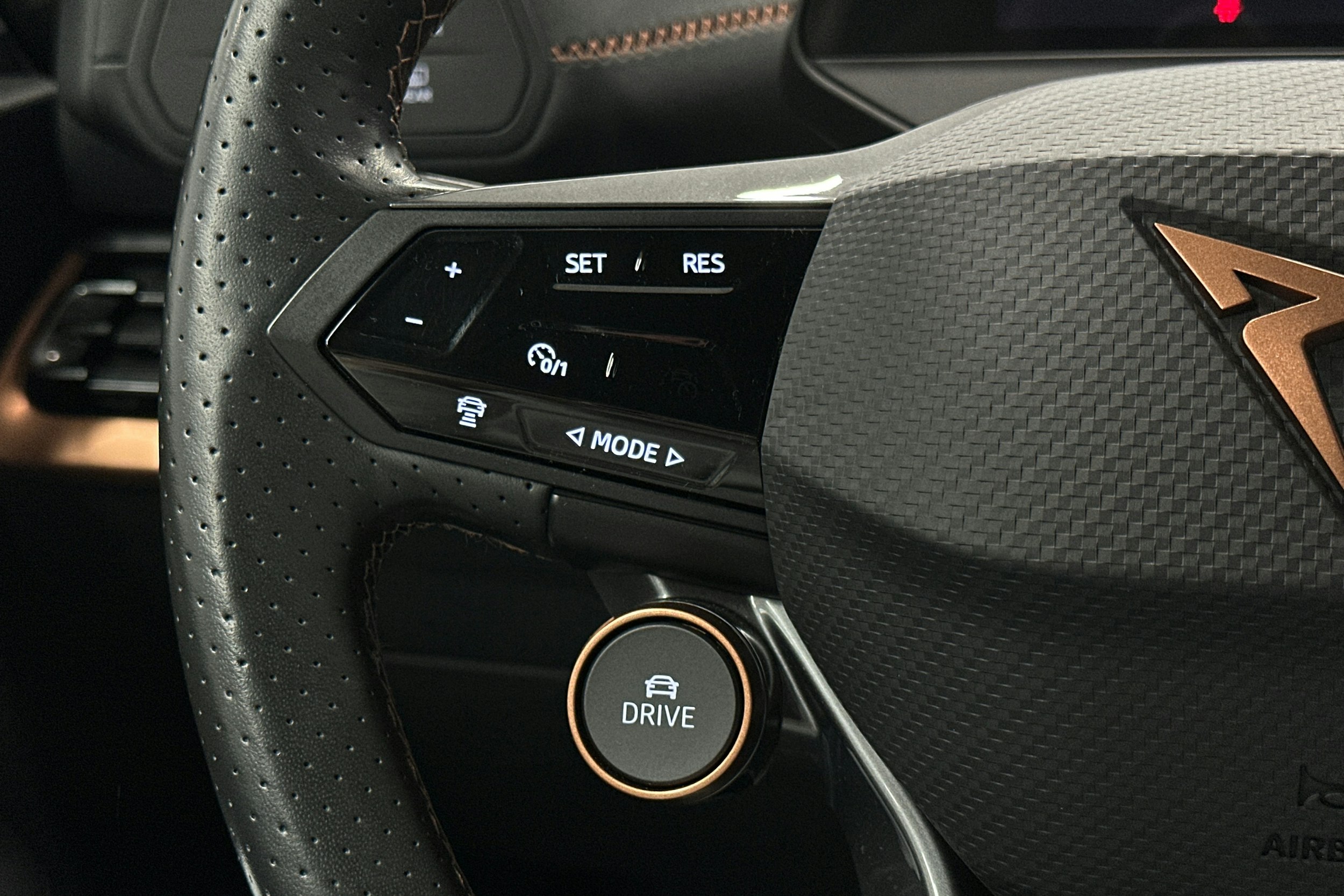 sininen CUPRA Born 2022 kuva 17.