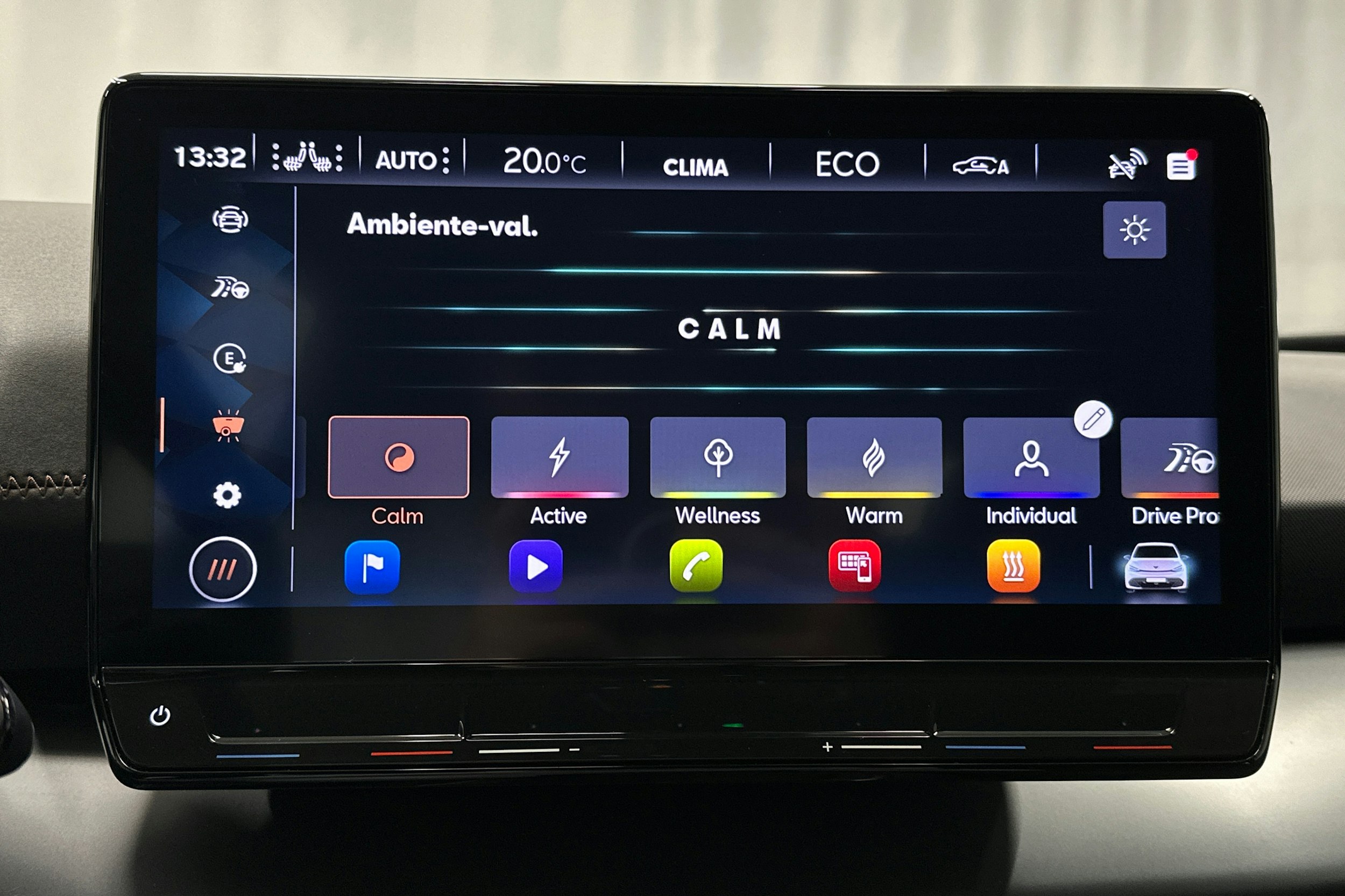sininen CUPRA Born 2022 kuva 26.