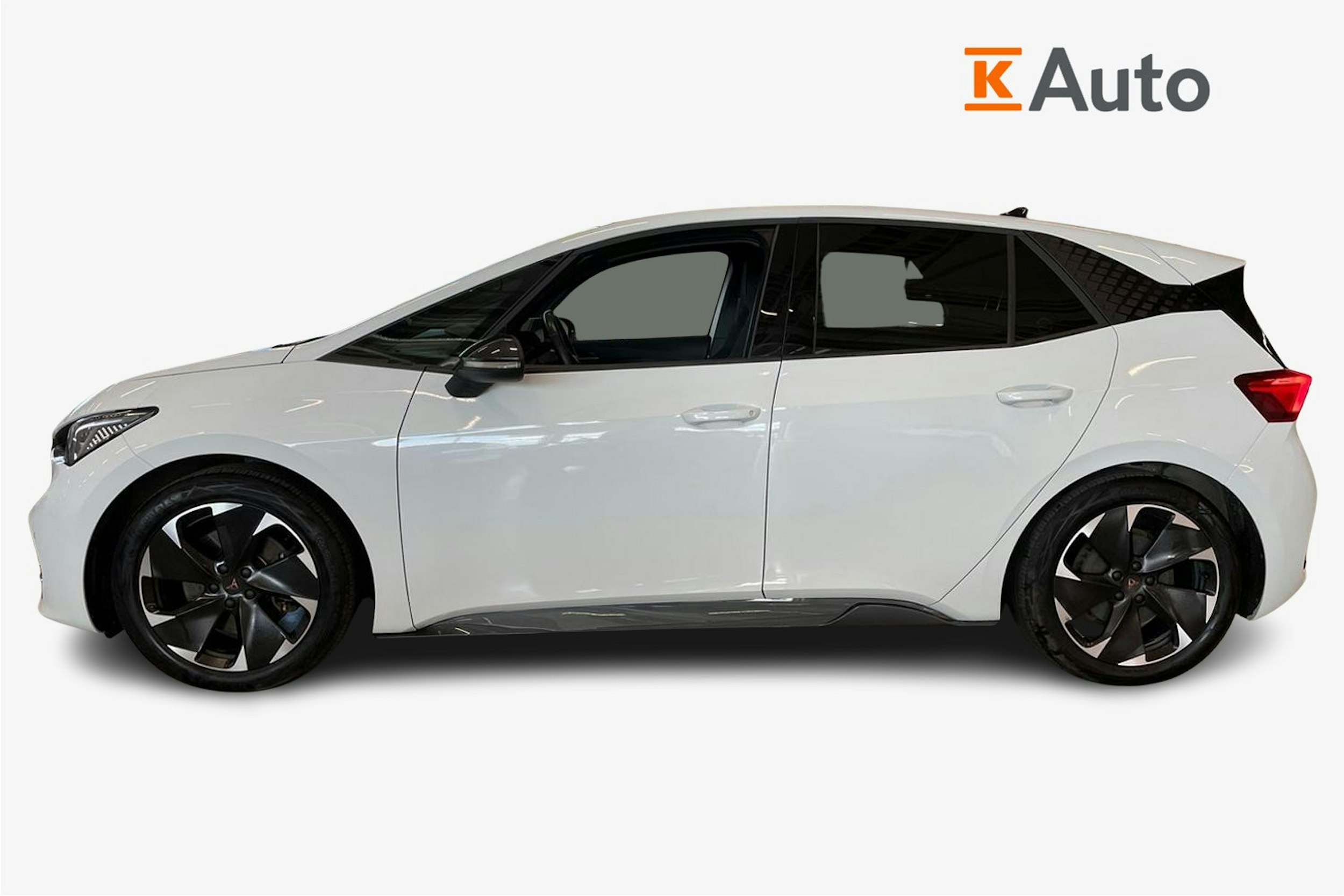 met. valkoinen CUPRA Born 2023 kuva 6.