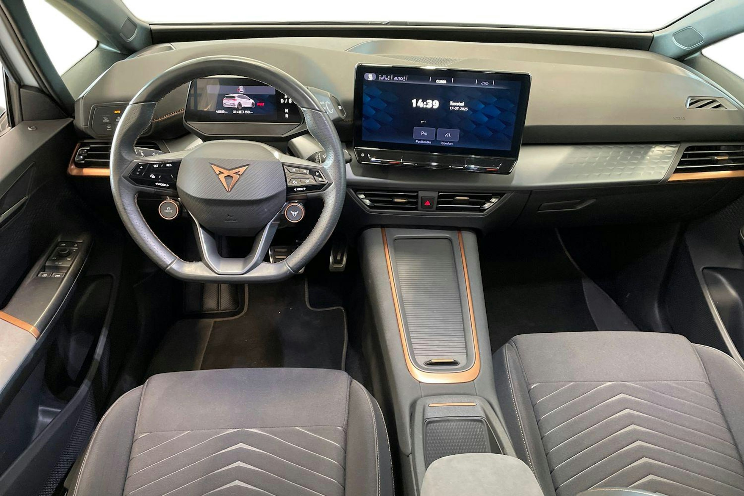 met. valkoinen CUPRA Born 2023 kuva 9.