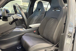 harmaa CUPRA Born 2023 kuva 11.