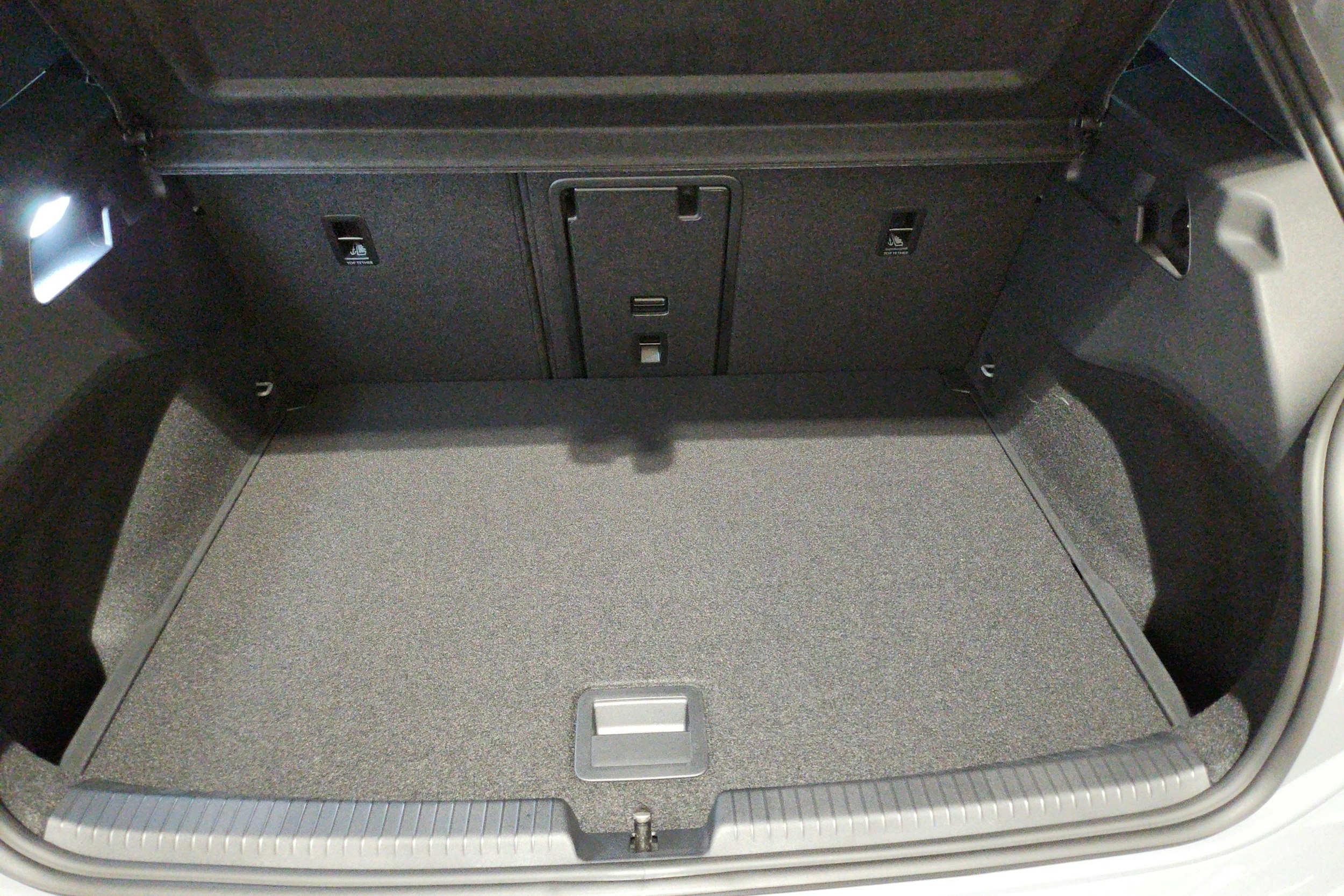 harmaa CUPRA Born 2023 kuva 10.