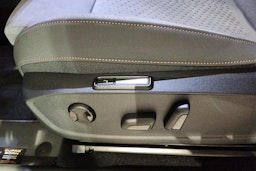 harmaa CUPRA Born 2023 kuva 13.