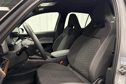 harmaa CUPRA Born 2023 kuva 33.