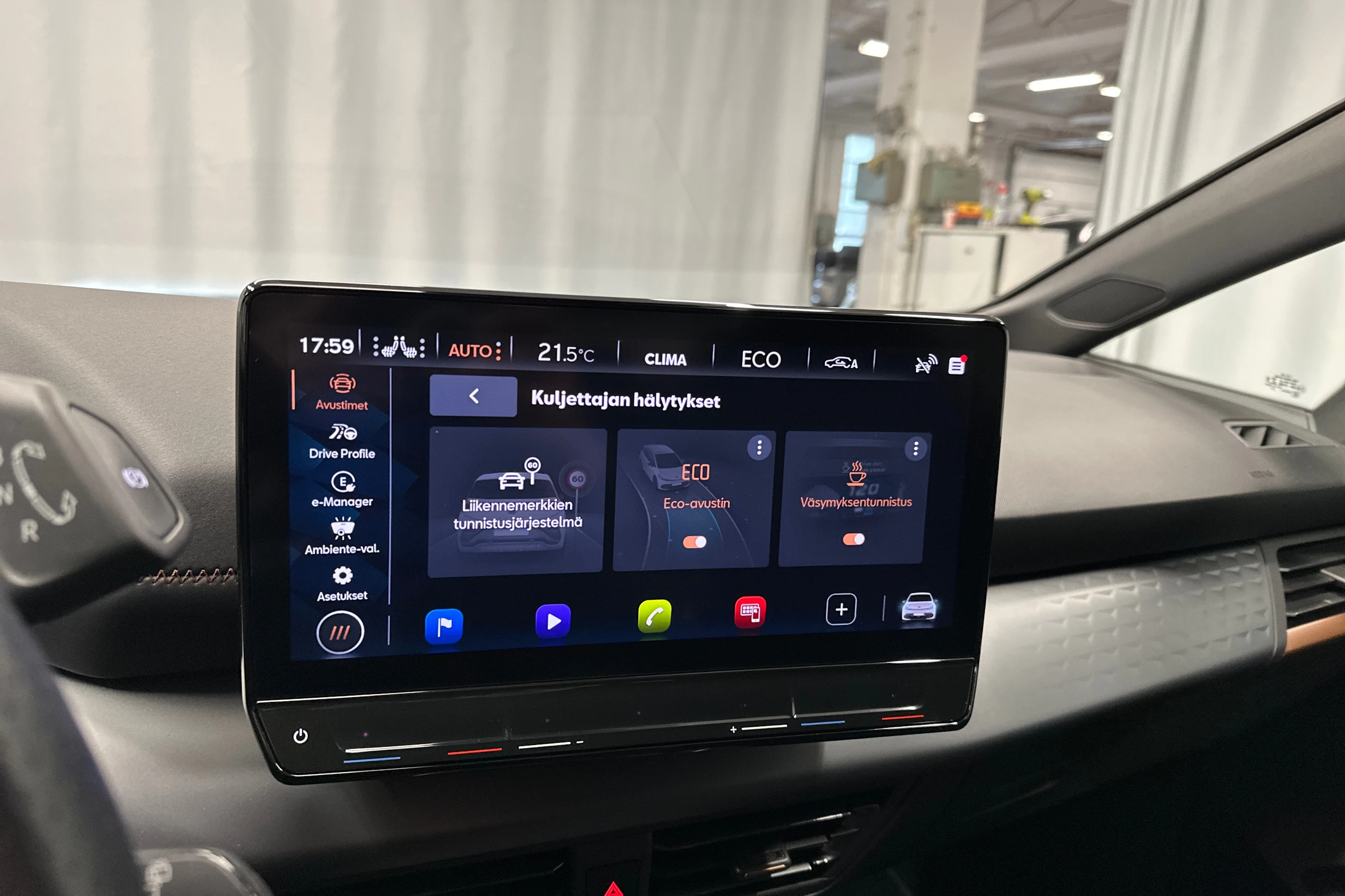 harmaa CUPRA Born 2023 kuva 22.