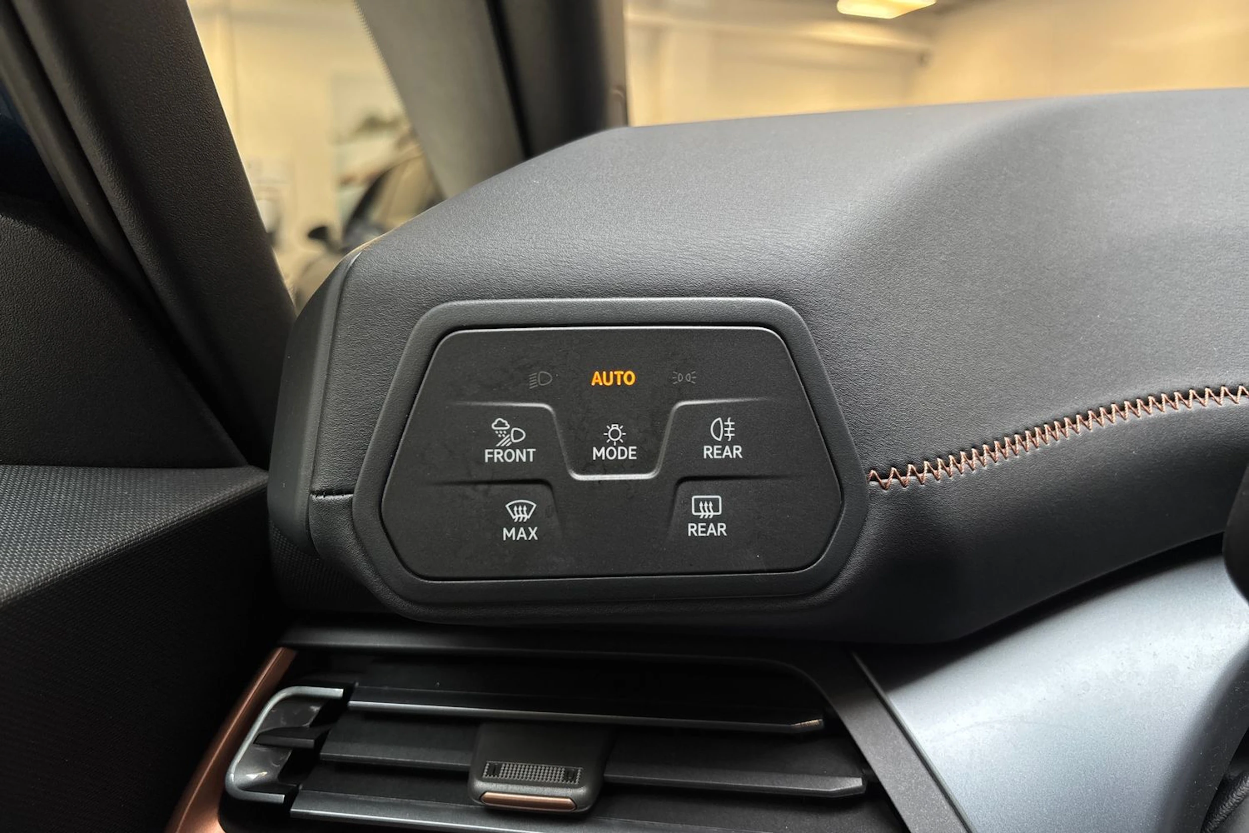 sininen CUPRA Born 2023 kuva 22.