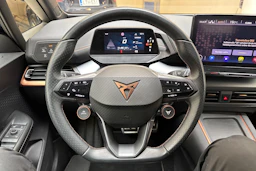 sininen CUPRA Born 2023 kuva 23.