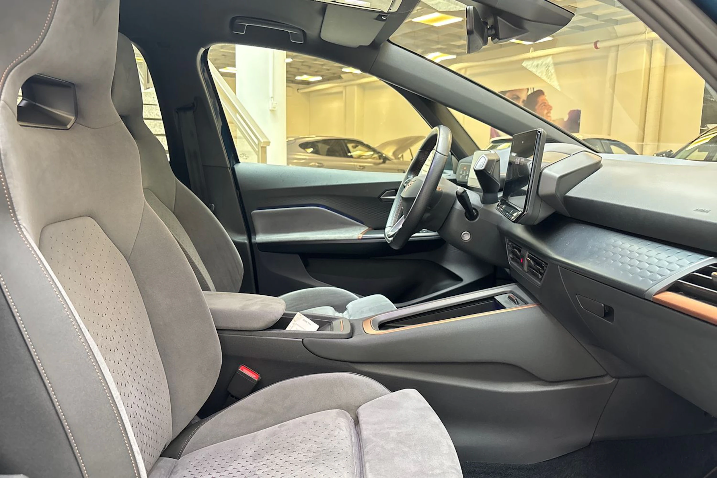 sininen CUPRA Born 2023 kuva 26.