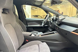 sininen CUPRA Born 2023 kuva 26.