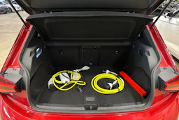 punainen CUPRA Born 2023 kuva 32.