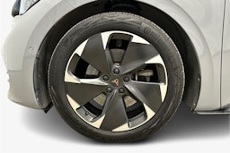 harmaa CUPRA Born 2023 kuva 11.