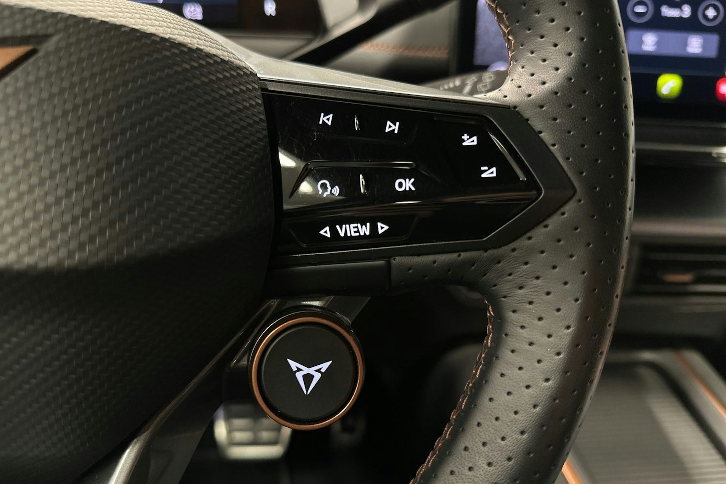 harmaa CUPRA Born 2023 kuva 17.