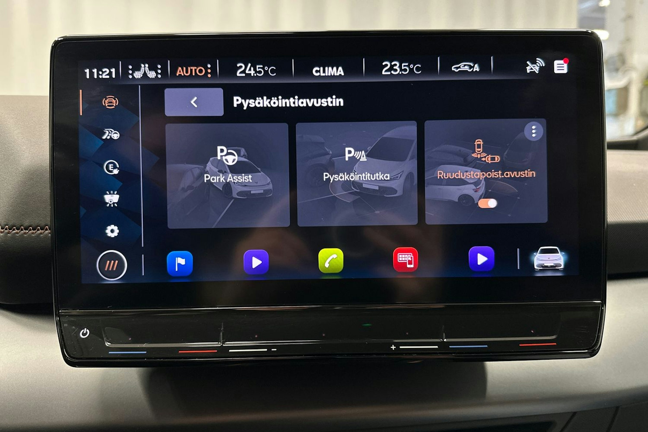 harmaa CUPRA Born 2023 kuva 22.