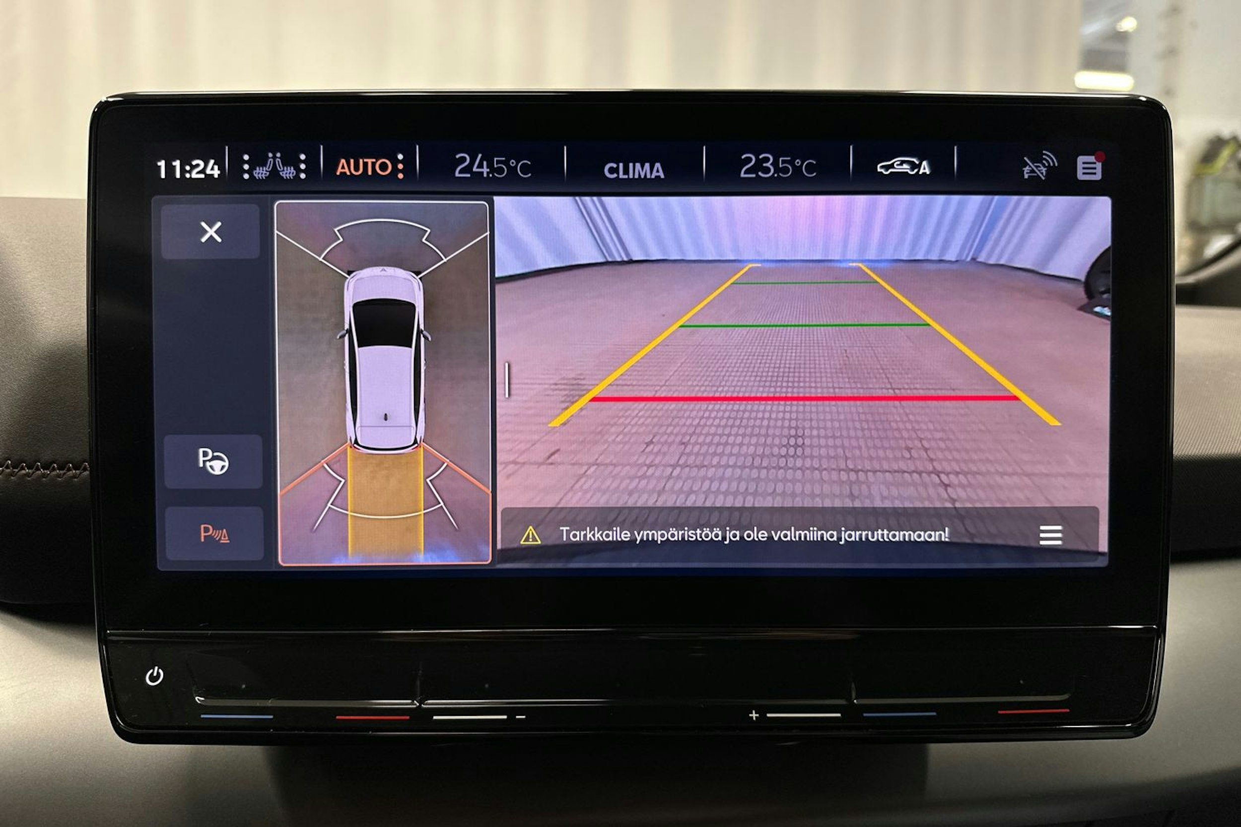 harmaa CUPRA Born 2023 kuva 29.