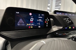 harmaa CUPRA Born 2023 kuva 30.