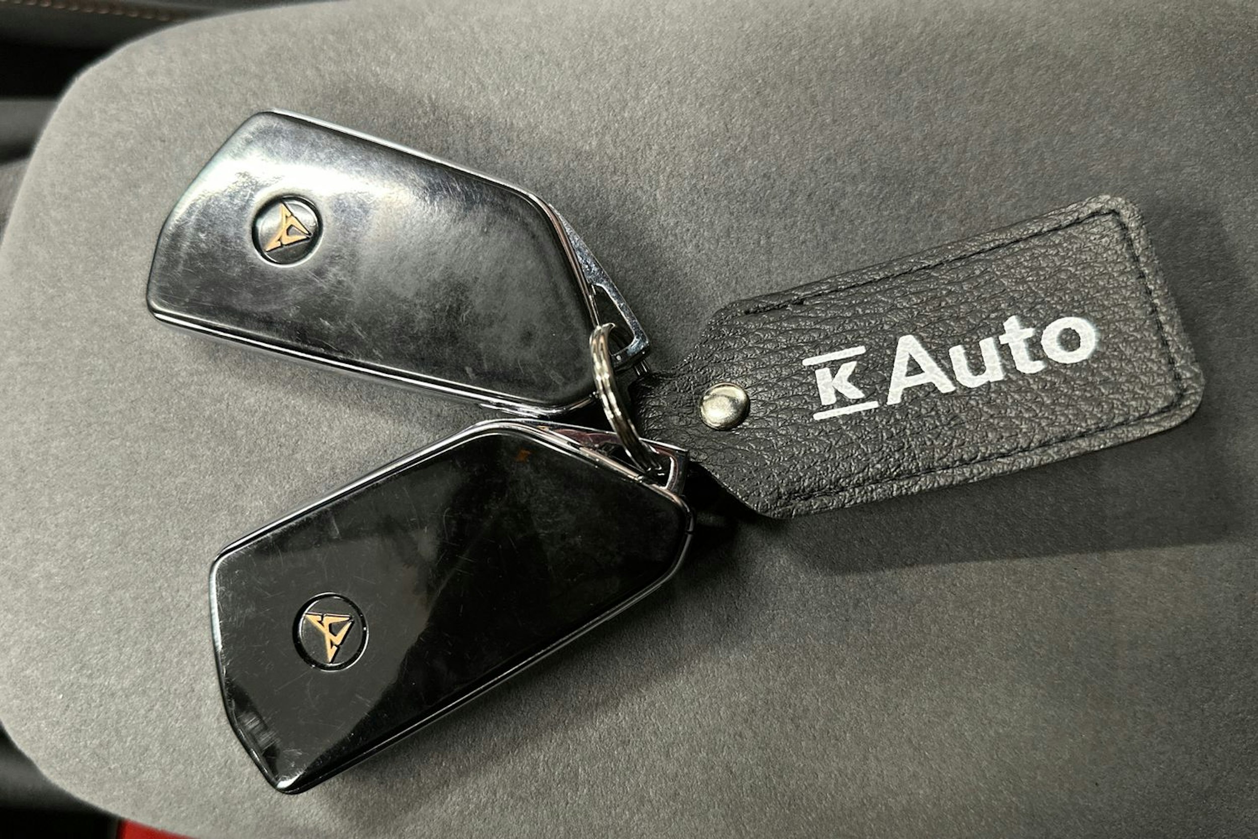 harmaa CUPRA Born 2023 kuva 32.