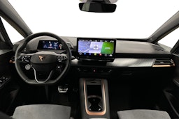 valkoinen CUPRA Born 2023 kuva 7.