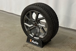 valkoinen CUPRA Born 2023 kuva 10.