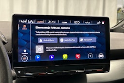 valkoinen CUPRA Born 2023 kuva 25.