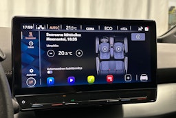valkoinen CUPRA Born 2023 kuva 26.