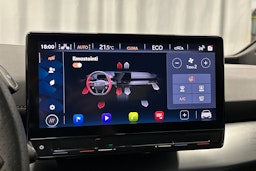 valkoinen CUPRA Born 2023 kuva 27.