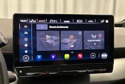 valkoinen CUPRA Born 2023 kuva 31.