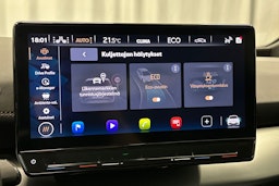 valkoinen CUPRA Born 2023 kuva 32.