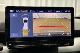 valkoinen CUPRA Born 2023 kuva 33.