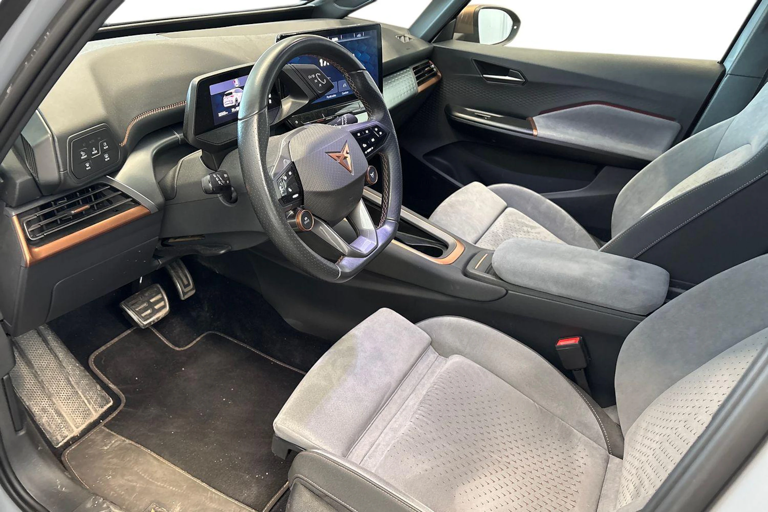 harmaa CUPRA Born 2023 kuva 3.