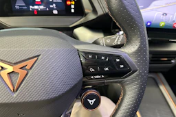harmaa CUPRA Born 2023 kuva 21.