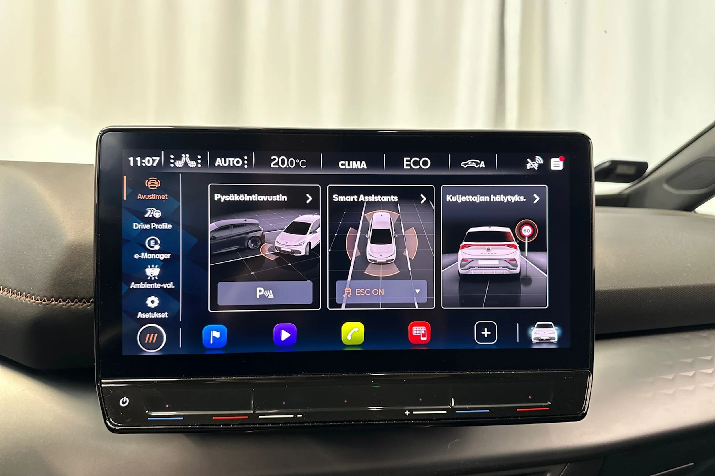 harmaa CUPRA Born 2023 kuva 26.