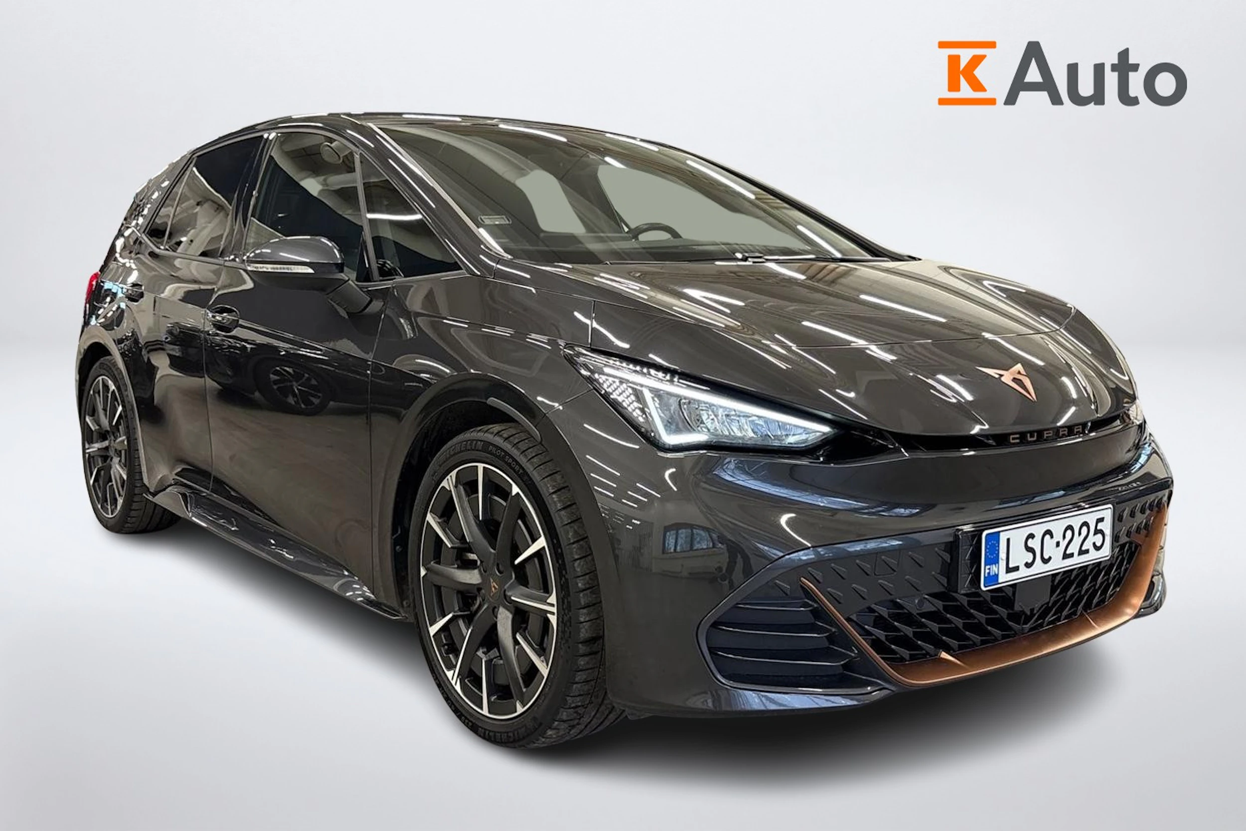 harmaa CUPRA Born 2023 kuva 1.