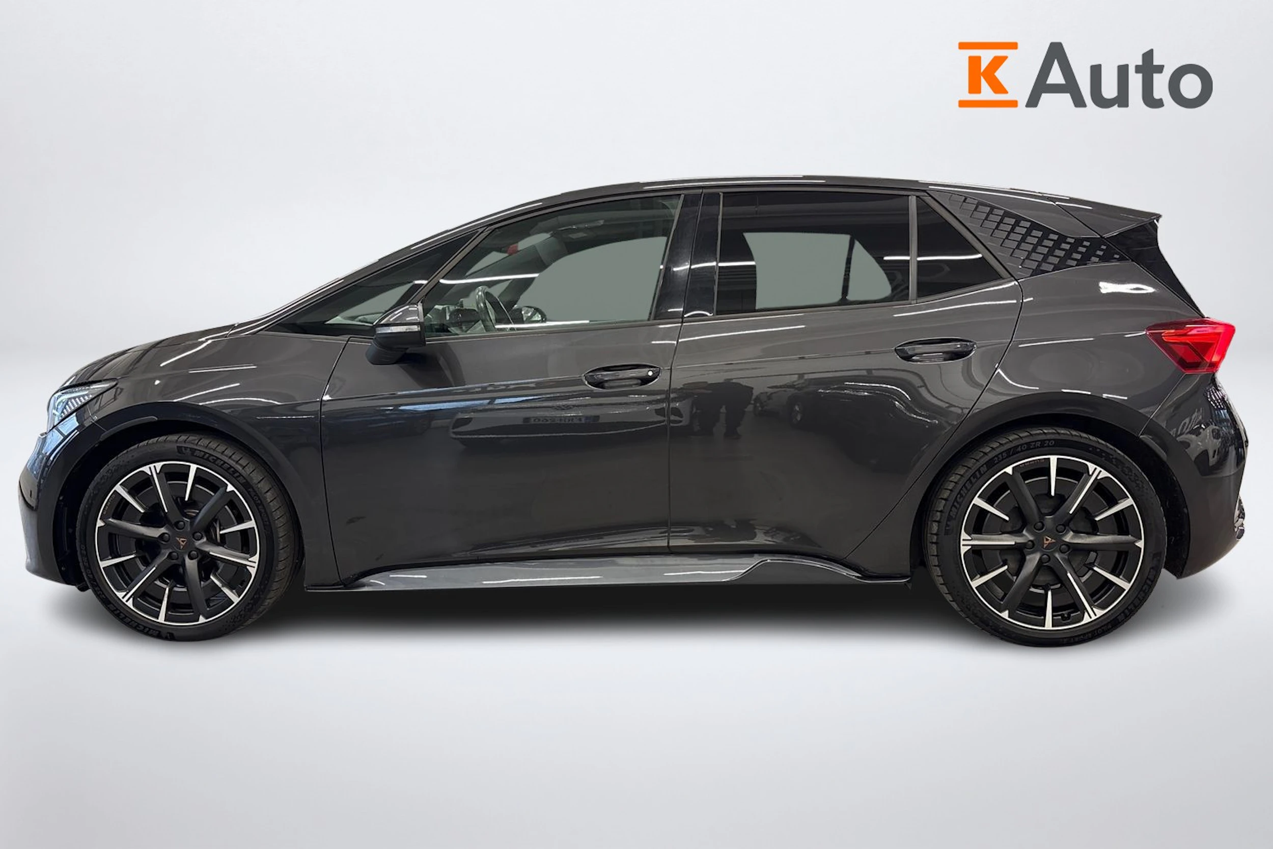 harmaa CUPRA Born 2023 kuva 5.
