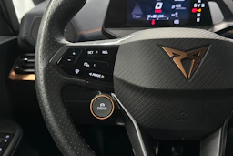 sininen CUPRA Born 2023 kuva 11.