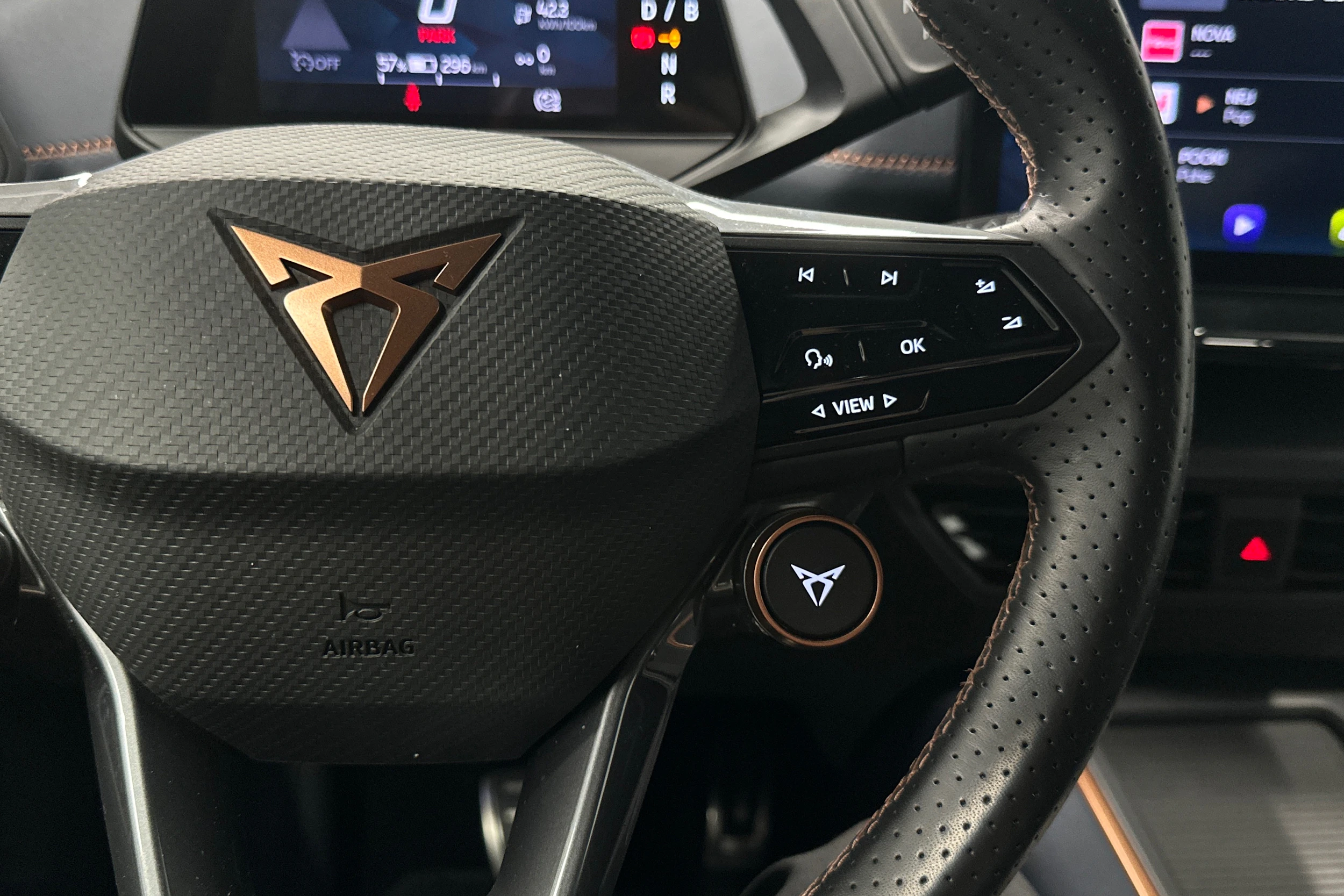 sininen CUPRA Born 2023 kuva 12.