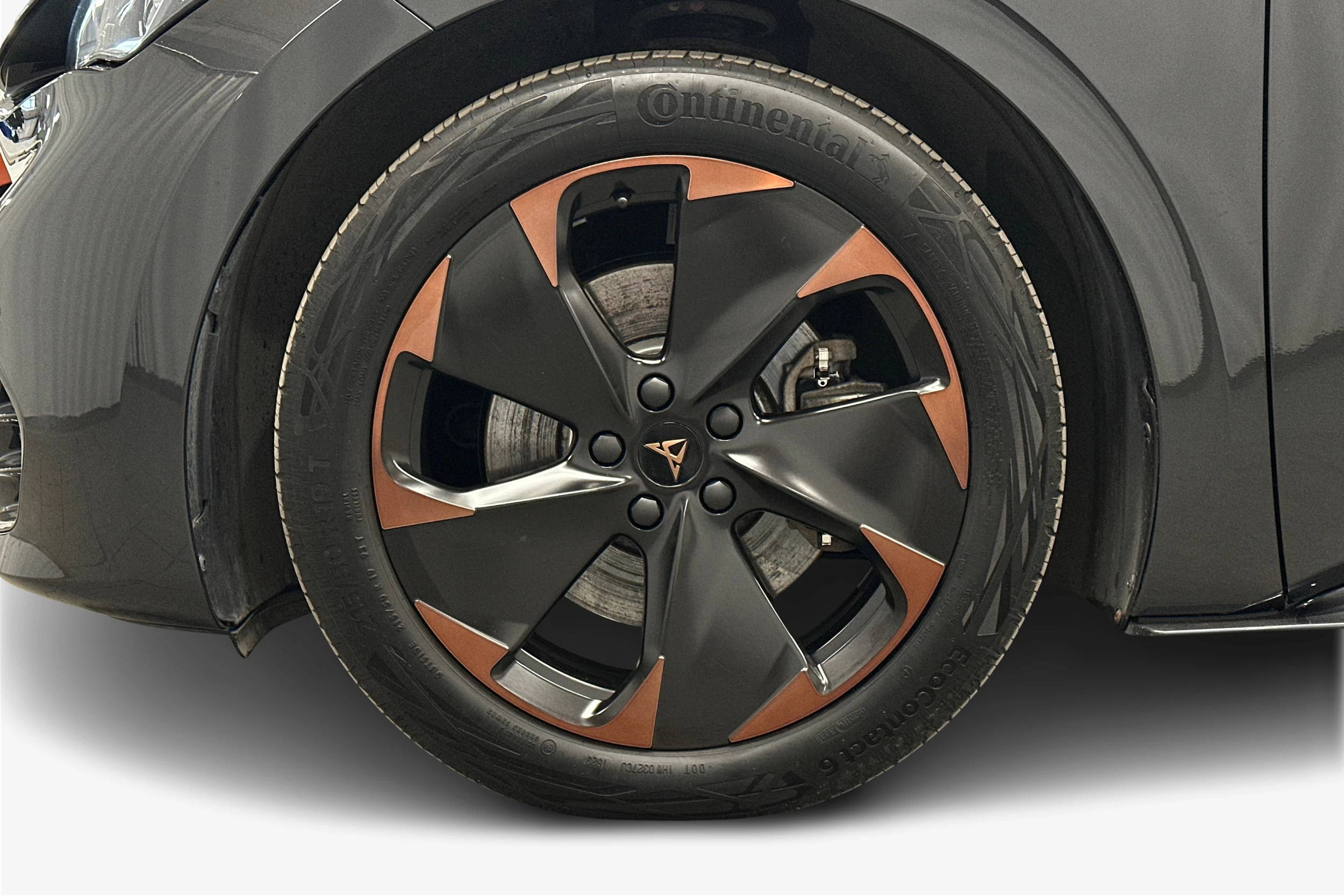 harmaa CUPRA Born 2023 kuva 9.