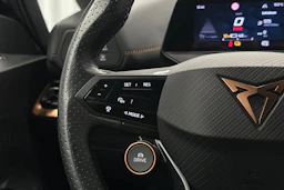 harmaa CUPRA Born 2023 kuva 14.