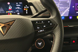 harmaa CUPRA Born 2023 kuva 15.
