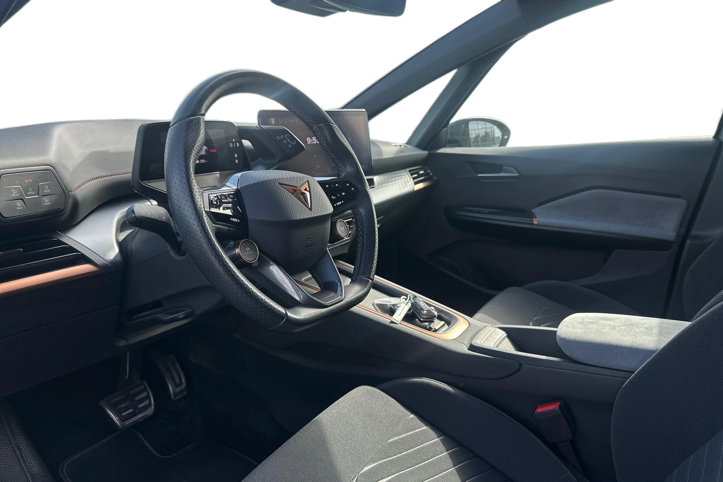 Harmaa CUPRA BORN 2023 kuva 3.