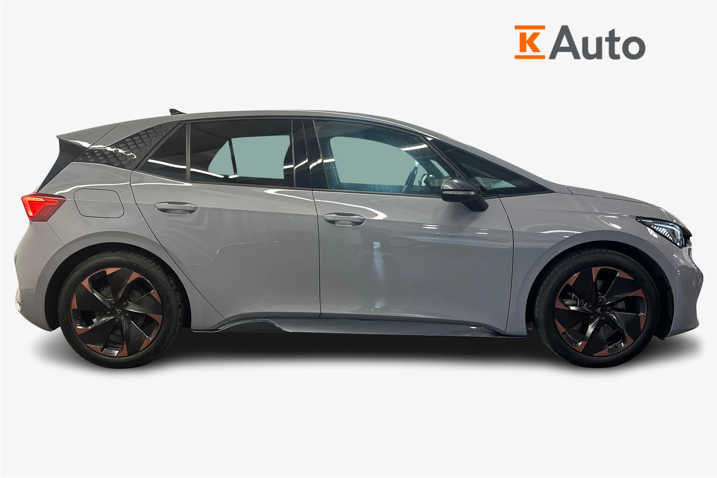 Harmaa CUPRA BORN 2023 kuva 7.