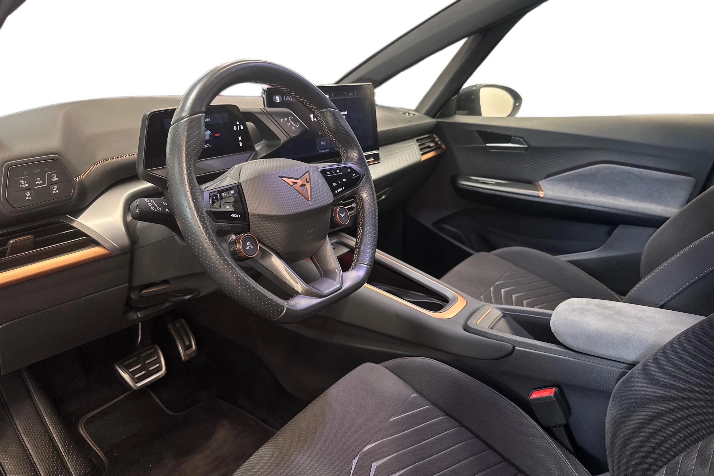 Harmaa CUPRA BORN 2023 kuva 8.