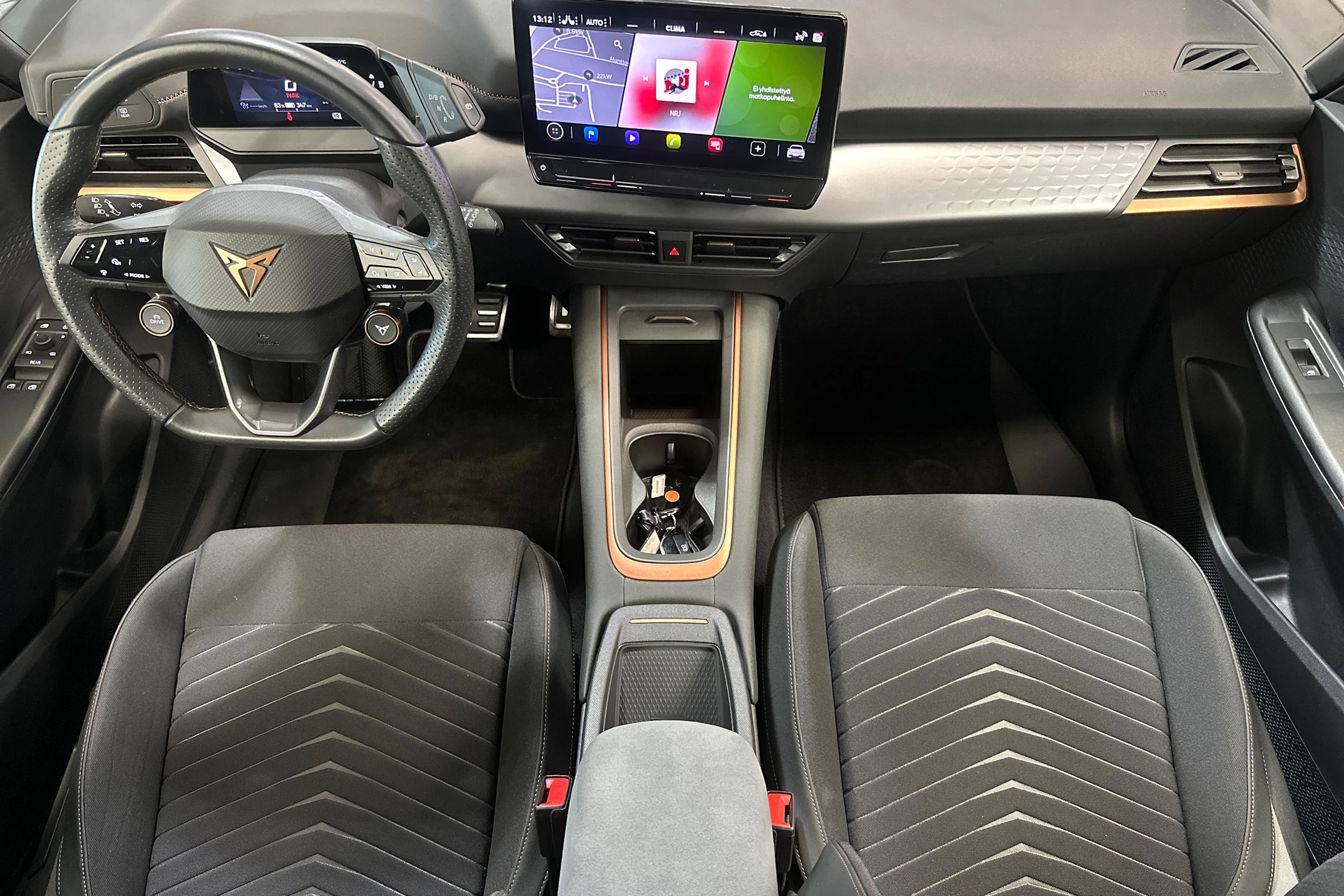Harmaa CUPRA BORN 2023 kuva 9.